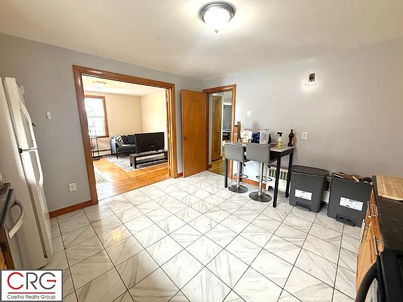 2nd image of 15 Lyons Ct #1