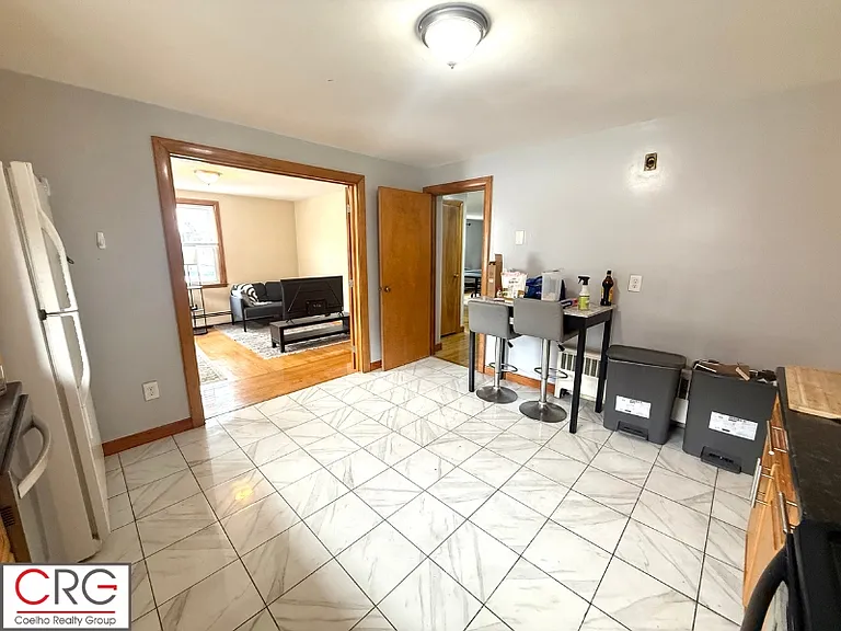 15 Lyons Ct #1 — Photo 2