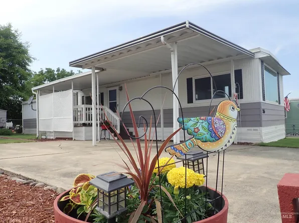 515 Warner Ave Trailer 35, Lewiston, ID 83501