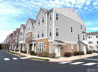 1421 Hudson Cir, Highland Park, NJ 08904