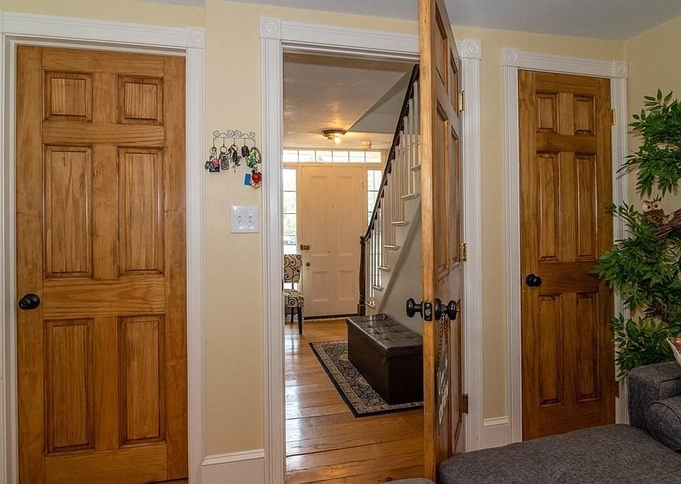 28 Dearborn St Salem MA Zillow