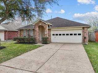 9210 Barton Ct, La Porte, TX 77571