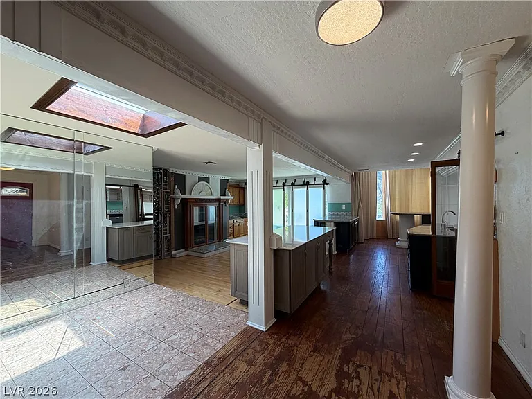 3194 Bel Air Dr — Photo 11