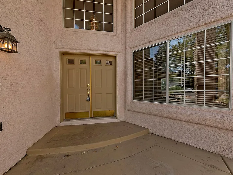 9387 Chateau Street Jean Dr — Photo 3