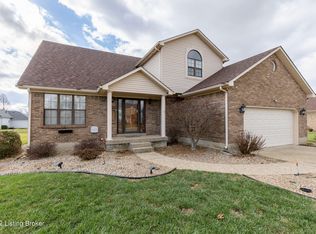 1057 Cobblestone Cir, Shepherdsville, KY