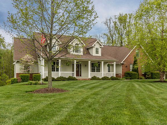 2nd image of 124 Misty Meadows Dr
