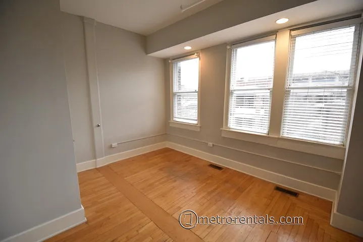 32 Warren St — Photo 9