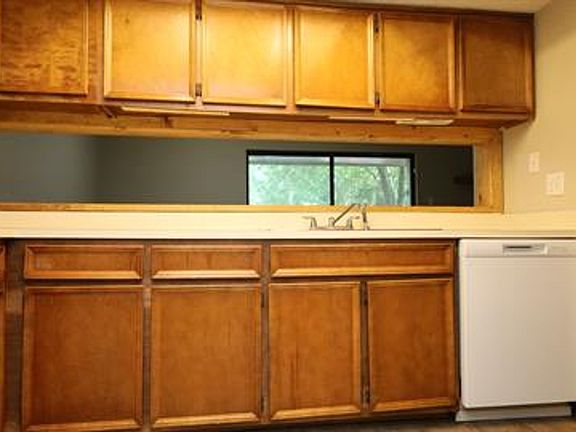 5th image of 1307 Baytree Dr APT H