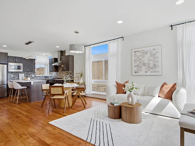 4106B Linden Ave N #B — Photo 9