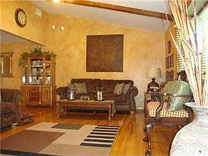 4th image of 139 Jeffrey Dr