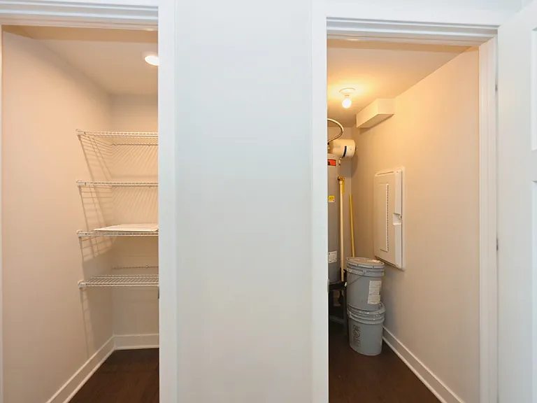 266 Dartmoor Pl — Photo 15