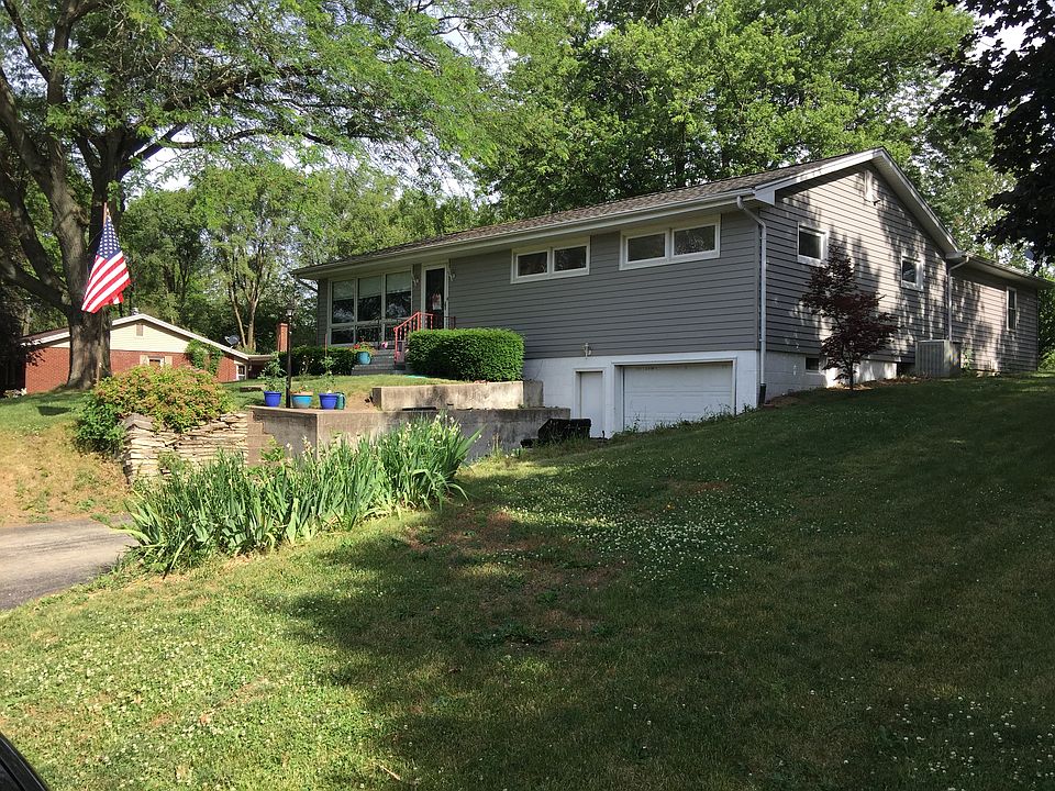 1st image of 594 200th Ave