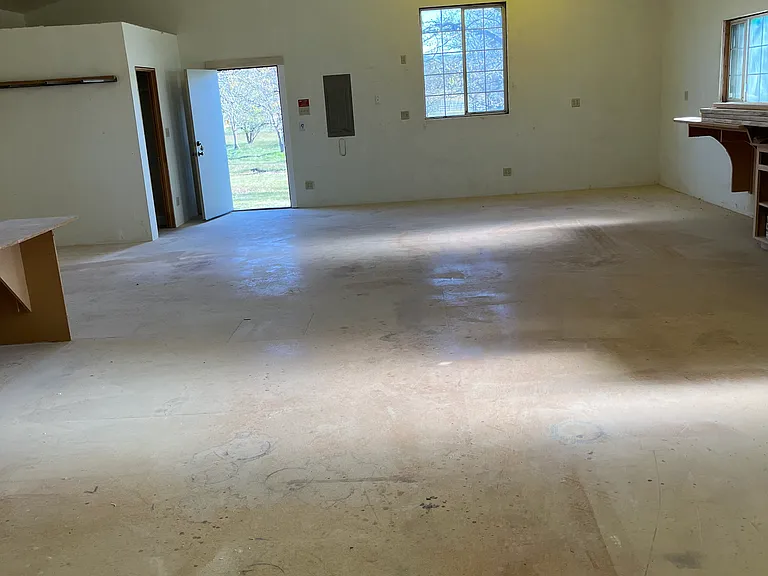 13850 Perry Rd — Photo 16