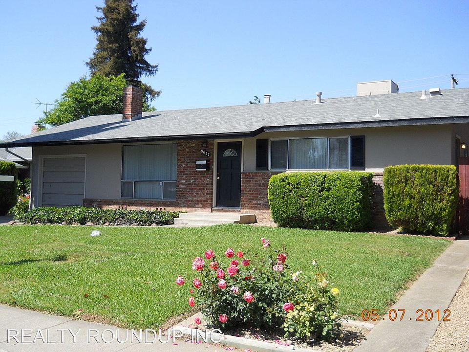 1st image of 9037 Rosewood Dr