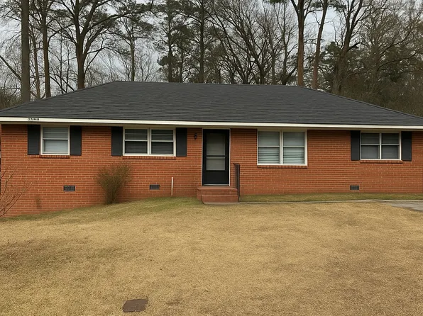 2410 Tredway Dr, Macon, GA 31211