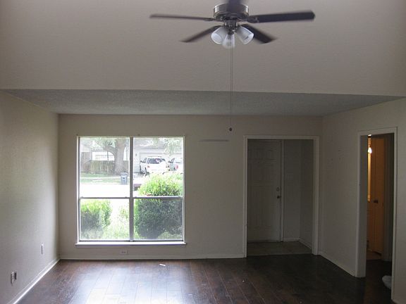 4th image of 6847 Drewlaine Fields Ln