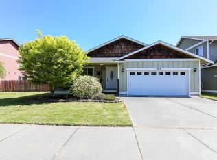 1009 NW Longview Dr, Oak Harbor, WA