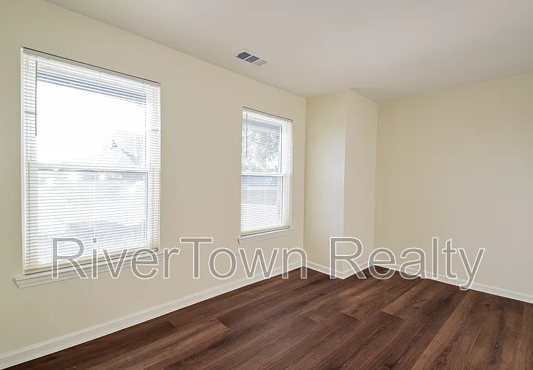 277 S Mount Pleasant Rd — Photo 12