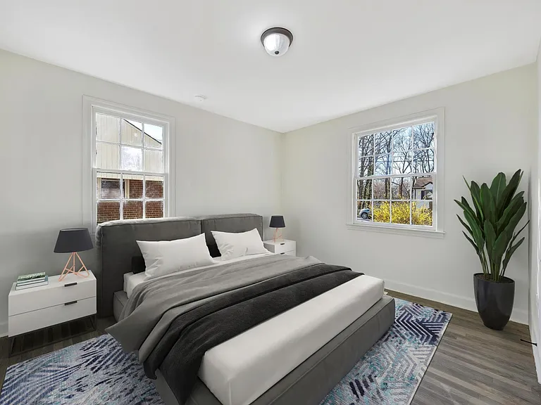 2529 Maiden Ln SW — Photo 3