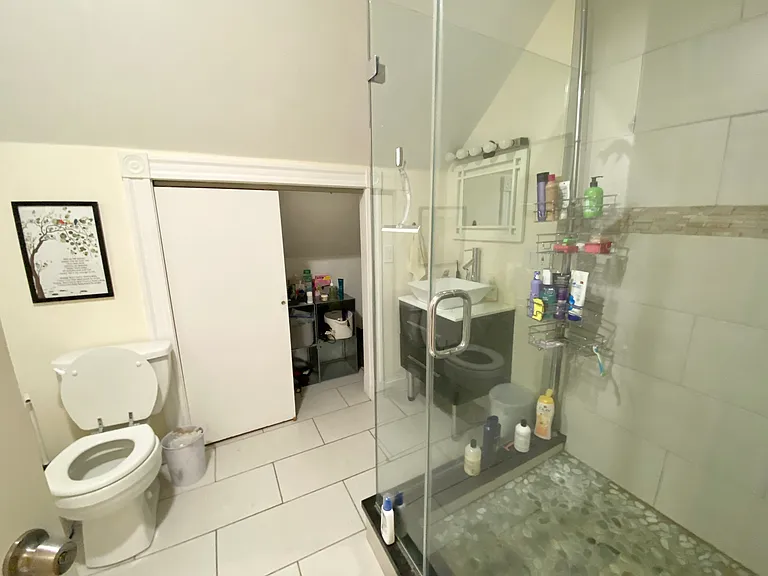 5 Oswald St #3L — Photo 13