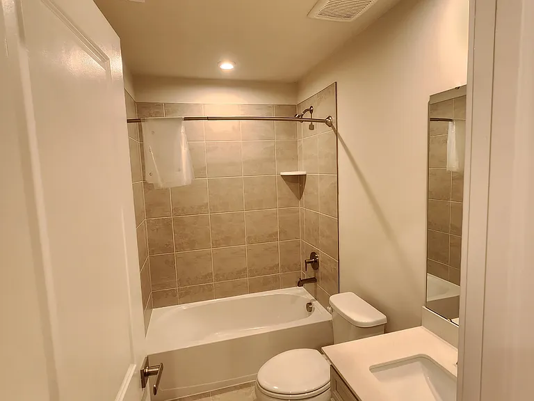 Iron Oak Pl — Photo 2