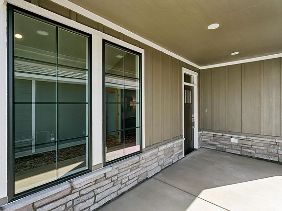 3rd image of 210 S Legacy Way