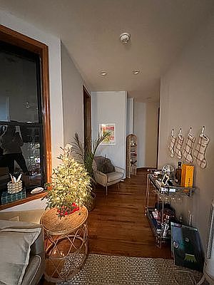 4th image of 597 10th Ave APT 4N