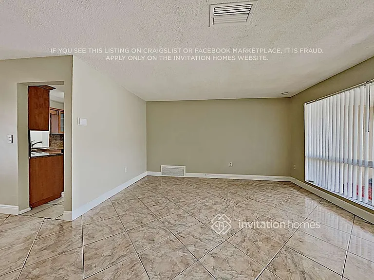 7936 Miramar Pkwy — Photo 5