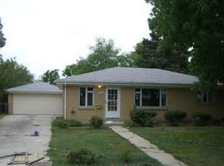 907 Iola St, Aurora, CO 80010
