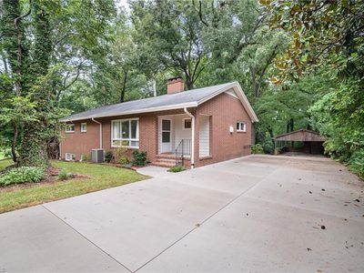 220 Pine Ridge Dr, High Point, NC, 27262