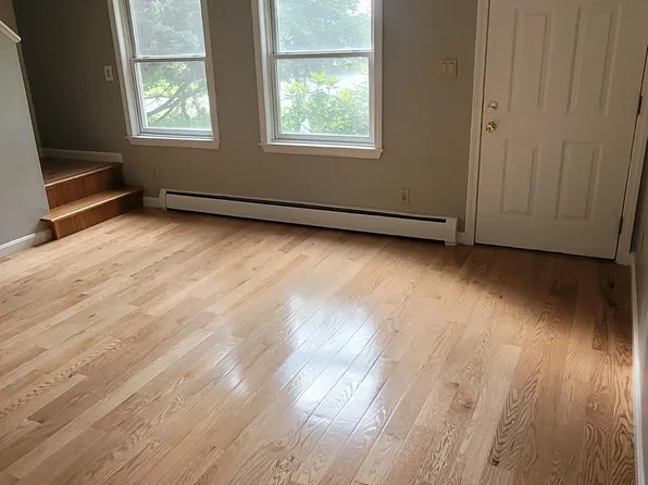 10 Lincoln Way #1, Shrewsbury, MA 01545