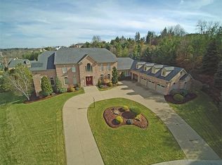 1725 Hunters Path Ln, Pittsburgh, PA 15241