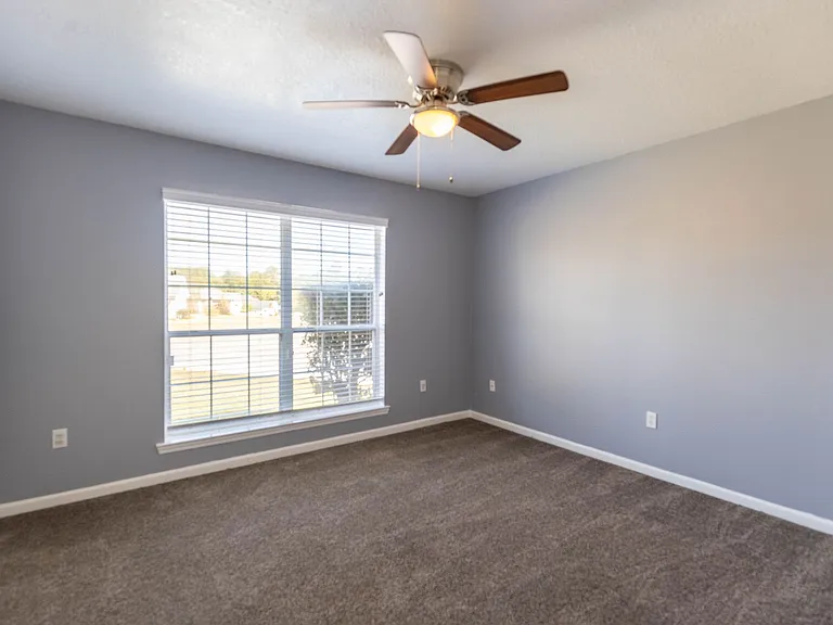 15231 Shadow Creek Dr — Photo 9