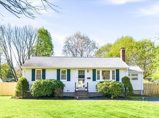 32 Essex Rd, Sharon, MA 02067