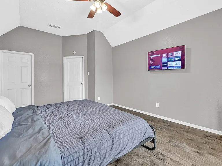 4510 Beechcraft St — Photo 19