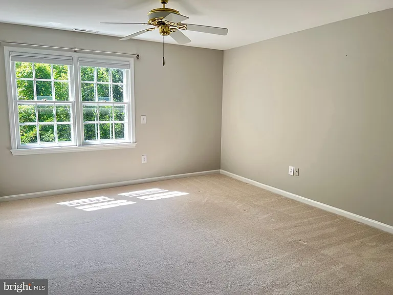 10220 Cedar Pond Dr — Photo 43