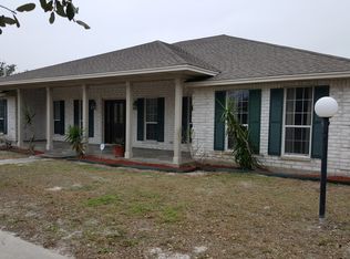833 W Rhodes Ave, Aransas Pass, TX 78336