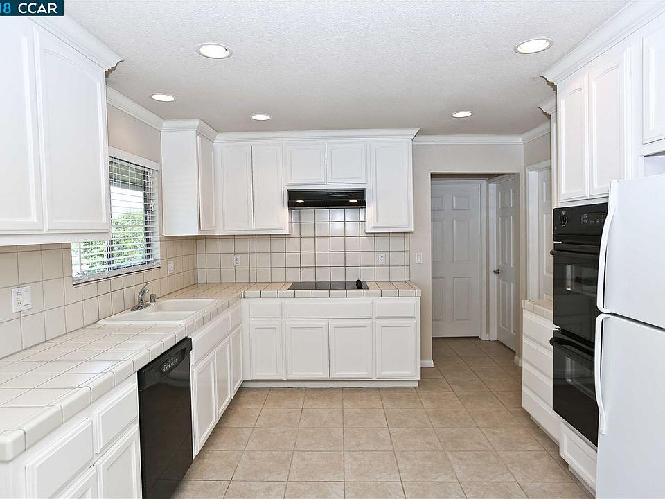 1st image of 4245 Campbell Dr