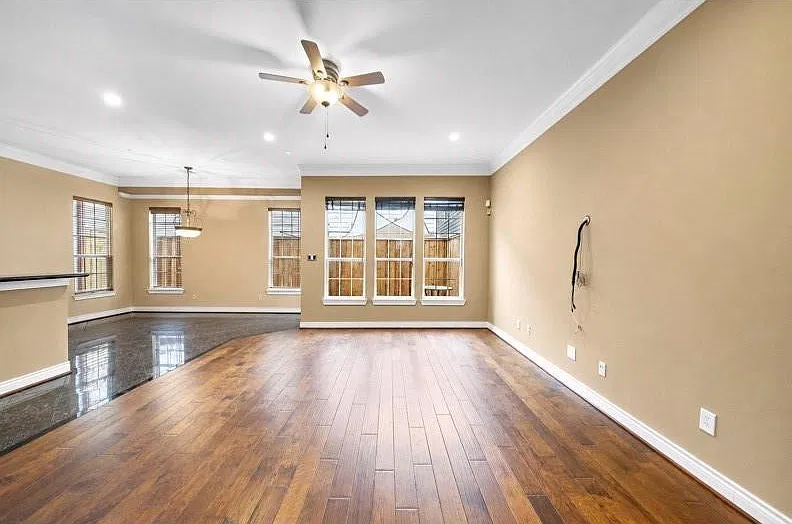 3 bed, 2.5 bath, 1964 sqft, $2,390 — Photo 4