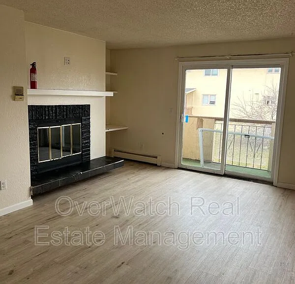 827 E 11th Ave #4 — Photo 6