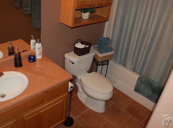 4th image of 4521 Manitou Dr