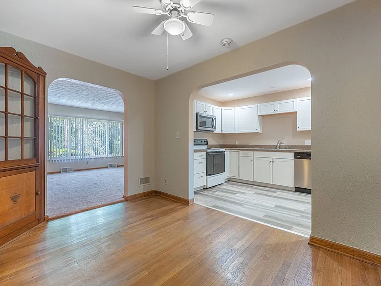1822 W Schantz Ave #1822 — Photo 6