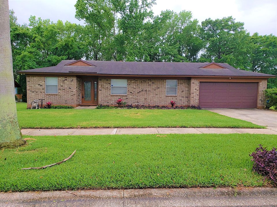1st image of 1216 Turtle Creek Dr S