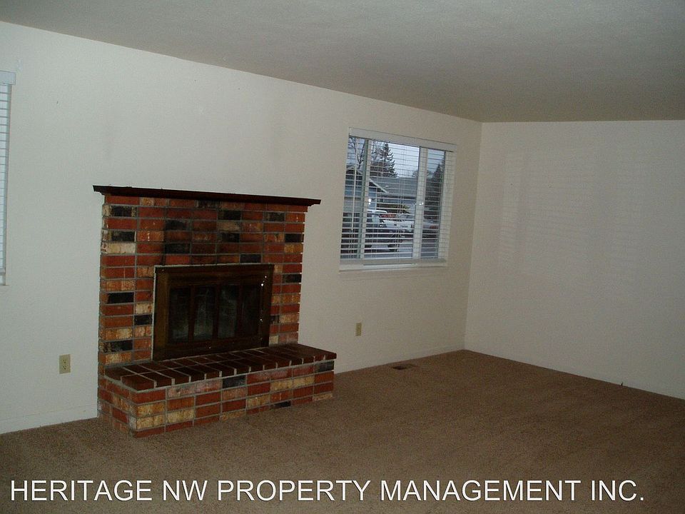 2nd image of 325 S 11th St
