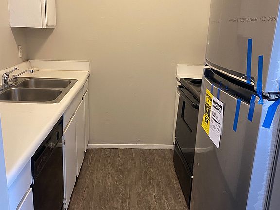 4th image of 511 Blake St APT 19