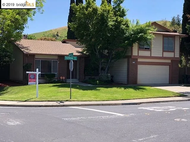 2301 Chardonnay Way photo 1