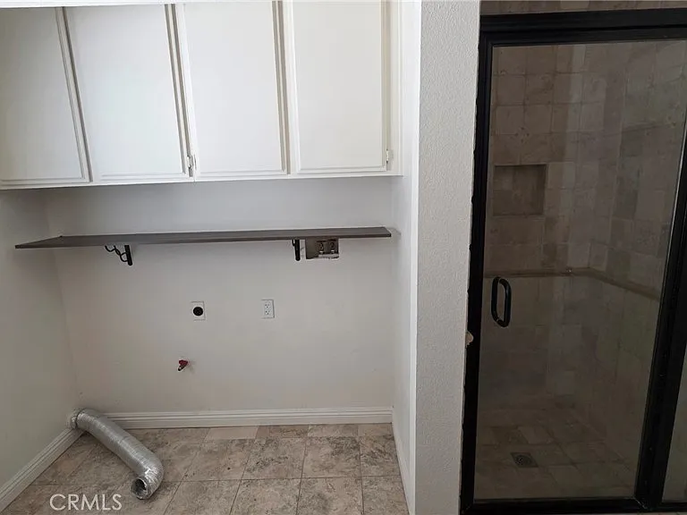 20800 Regency Ct — Photo 17