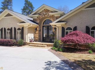 1719 Cove Point, Gainesville, GA 30501