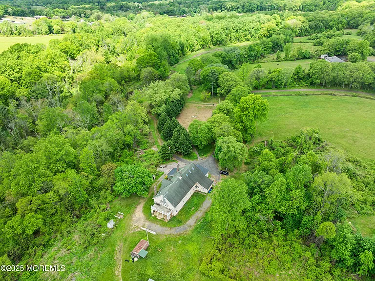 525 Cooper Rd — Photo 14