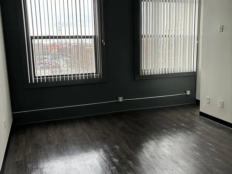 23 N Summit St — Photo 14